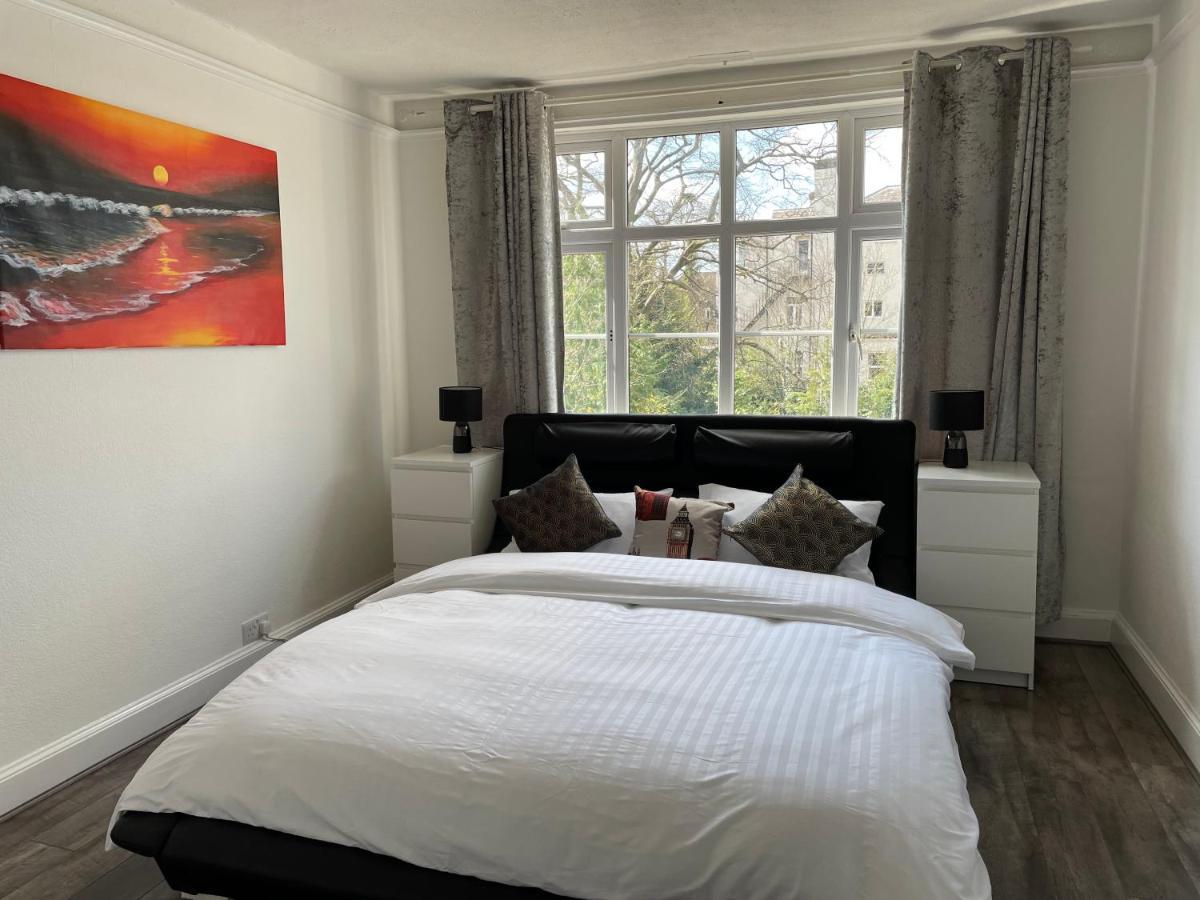 Bright And Spacious 2 Bedroom Apartment Sutton  Exterior foto